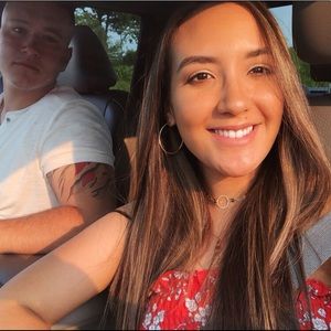 Meet your Posher, Layla